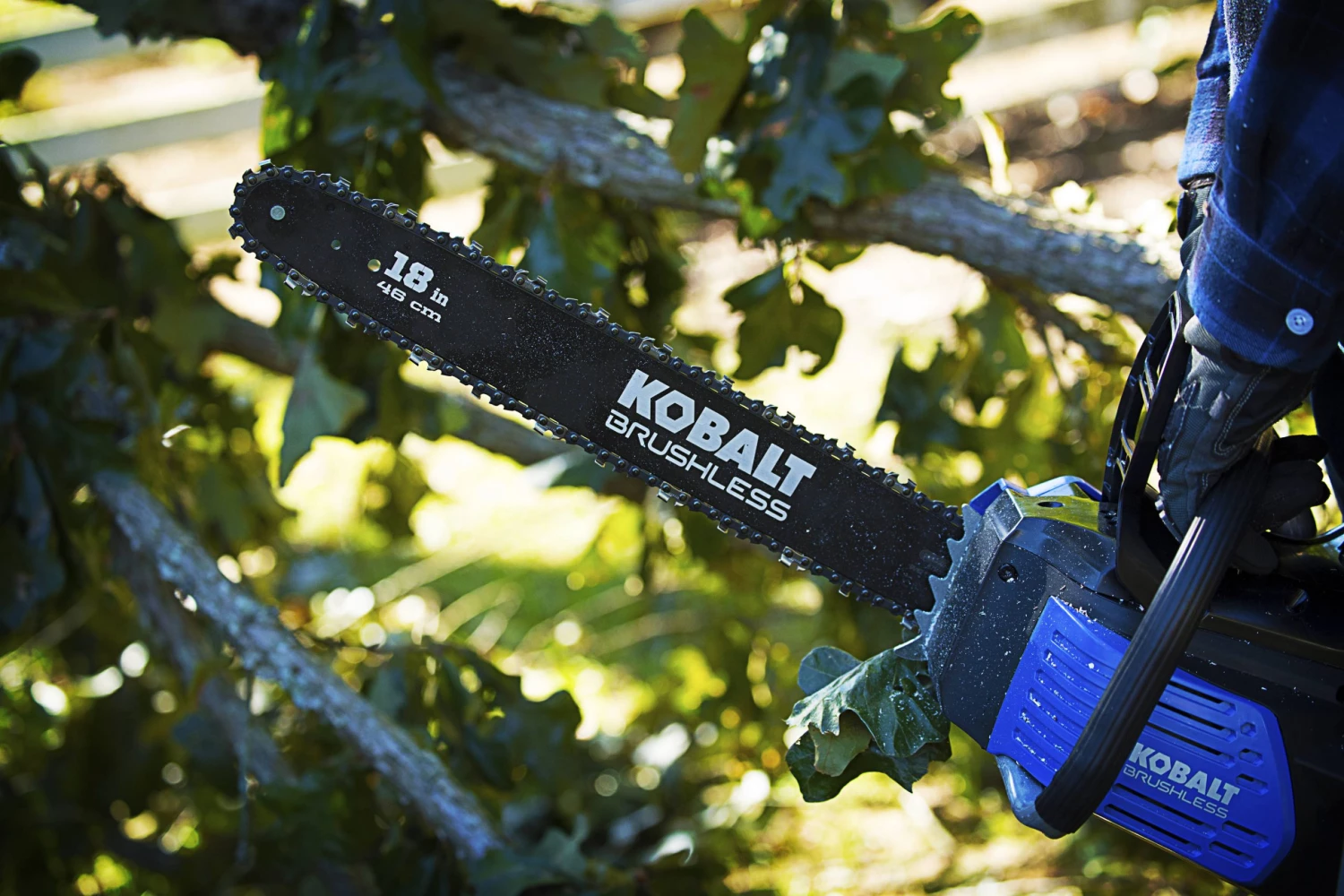 Kobalt Cordless Electric Chainsaws 80-volt Max 18-in Brushless Cordless Electric Chainsaw 2 Ah (Battery & Charger Included) 8 Kobalt Cordless Electric Chainsaws 80-volt Max 18-in Brushless Cordless Electric Chainsaw 2 Ah (Battery & Charger Included) - Image 8