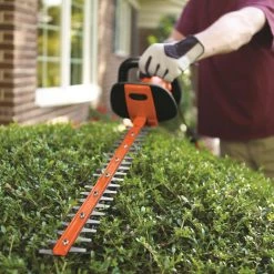BLACK+DECKER Trimmers & Edgers 3.3-Amp 24-in Corded Electric Hedge Trimmer 15 BLACK+DECKER Trimmers & Edgers 3.3-Amp 24-in Corded Electric Hedge Trimmer -Outdoor Tools & Equipment Fashion Store 09291321