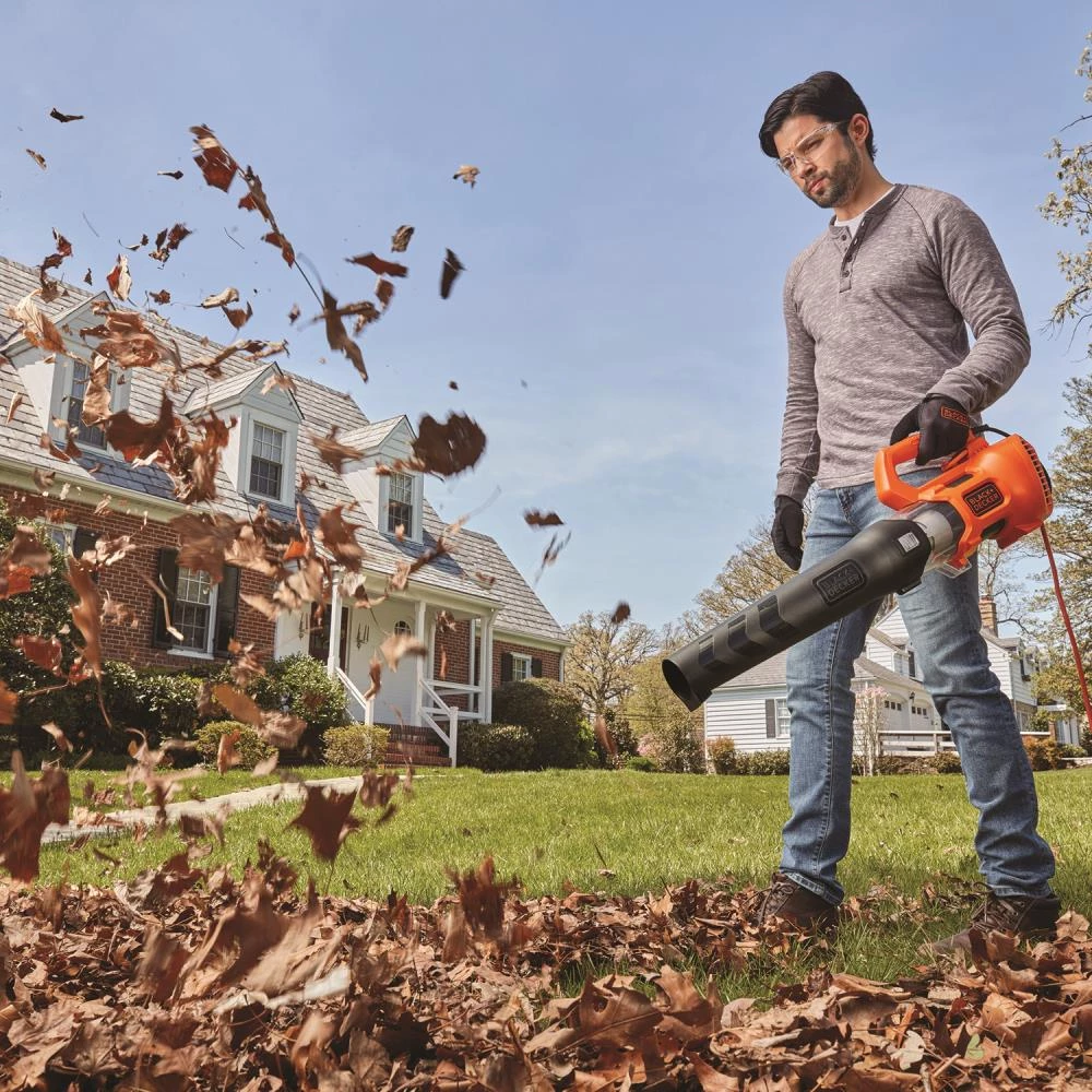 BLACK+DECKER Leaf Blowers 9-Amp 450-CFM 140-MPH Corded Electric Leaf Blower 8 BLACK+DECKER Leaf Blowers 9-Amp 450-CFM 140-MPH Corded Electric Leaf Blower - Image 8