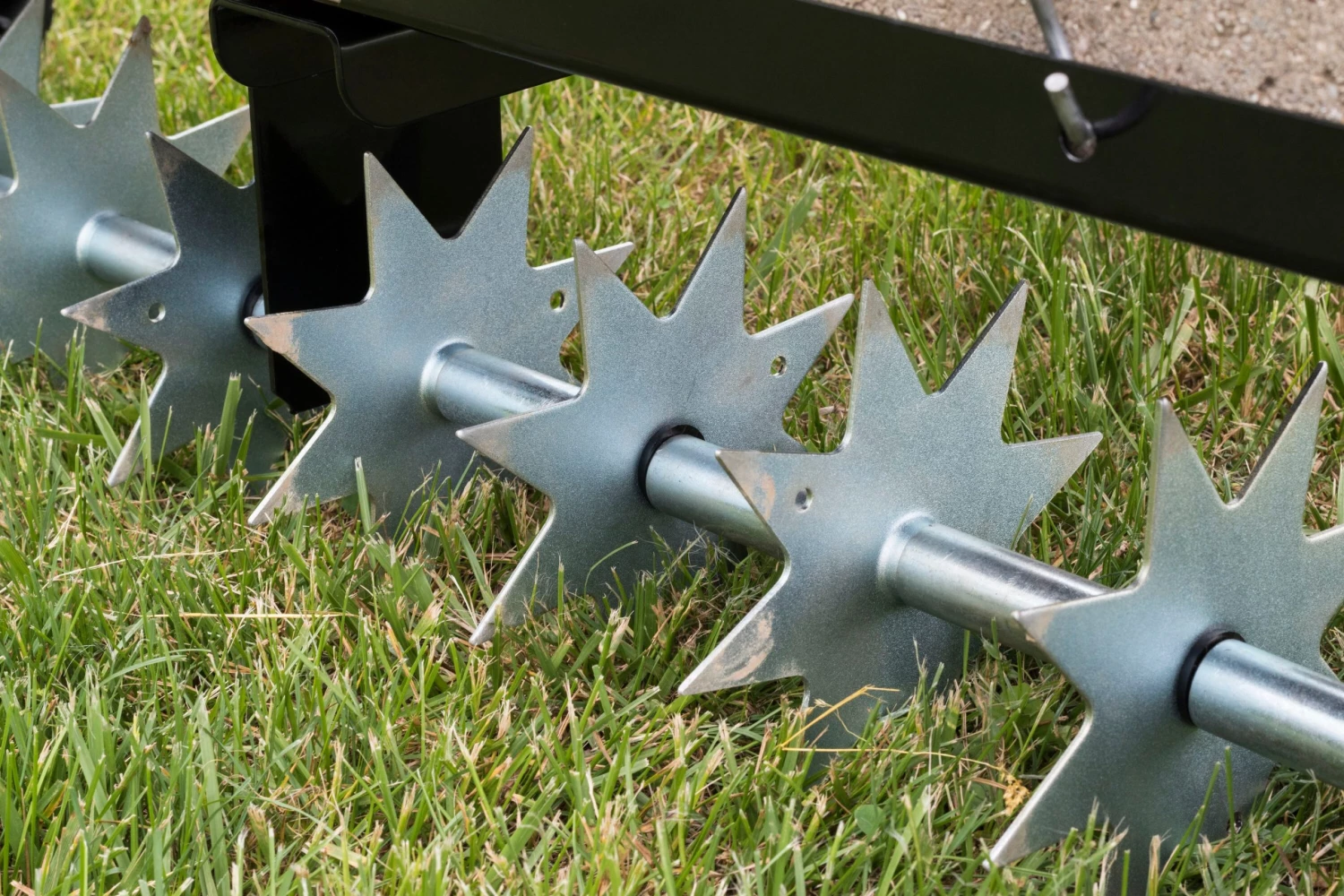 Agri-Fab Lawn Aerators 40-in Spike Lawn Aerator 7 Agri-Fab Lawn Aerators 40-in Spike Lawn Aerator - Image 7