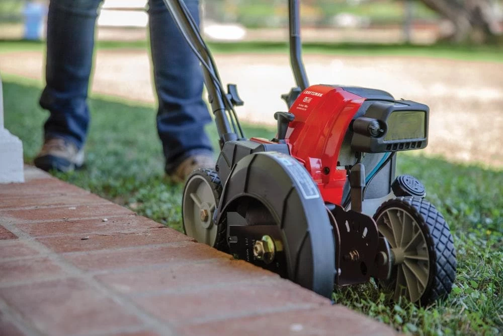 CRAFTSMAN Trimmers & Edgers E410 9-in Gas Lawn Edger 8 CRAFTSMAN Trimmers & Edgers E410 9-in Gas Lawn Edger - Image 8