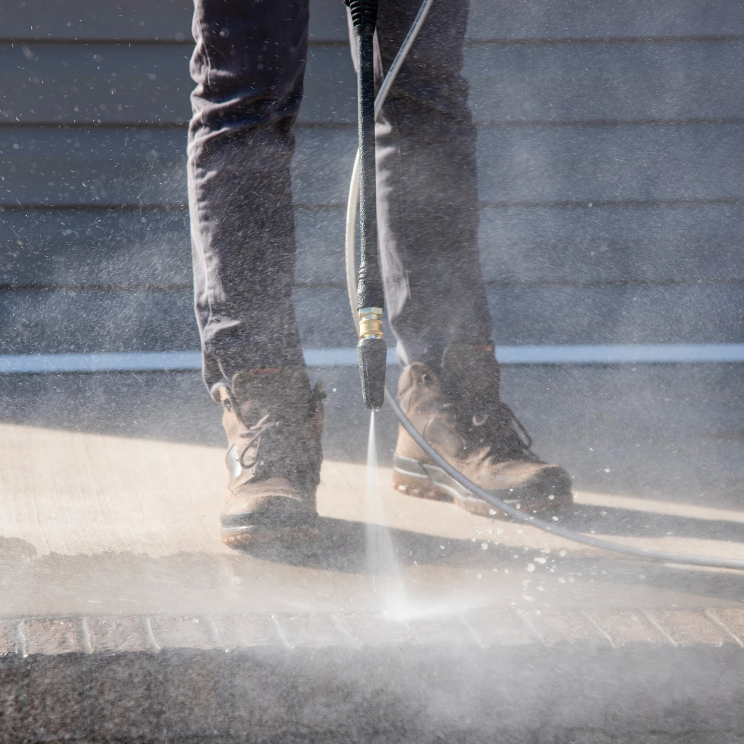 Greenworks Pressure Washers 1800 PSI 1.1-Gallon Cold Water Electric Pressure Washer 12 Greenworks Pressure Washers 1800 PSI 1.1-Gallon Cold Water Electric Pressure Washer - Image 12