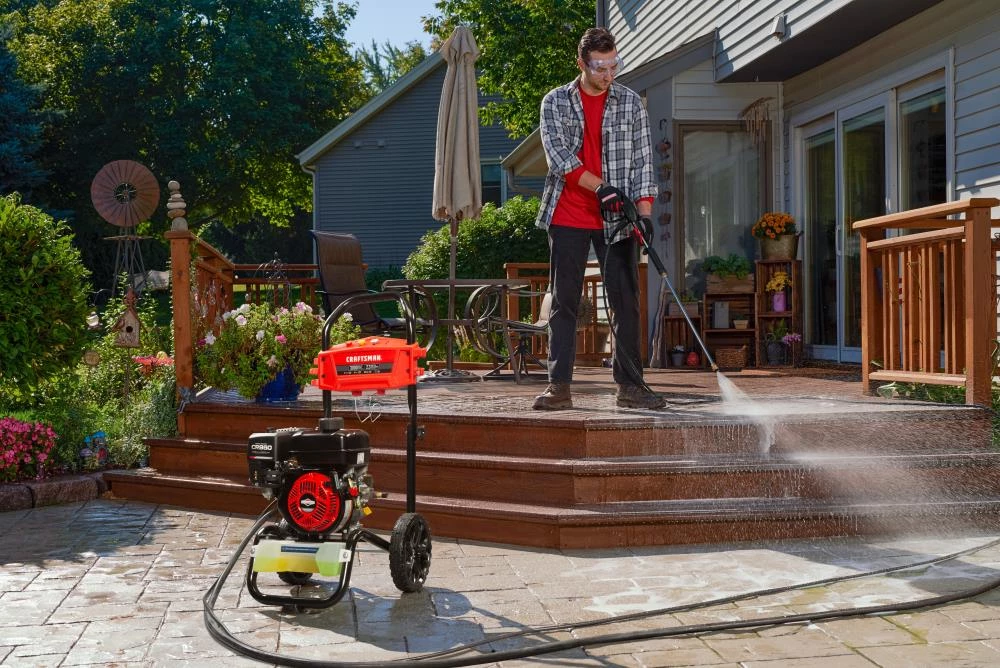CRAFTSMAN Pressure Washers 3000-PSI 2.3-GPM Cold Water Gas Pressure Washer with Briggs & Stratton CARB 5 CRAFTSMAN Pressure Washers 3000-PSI 2.3-GPM Cold Water Gas Pressure Washer with Briggs & Stratton CARB - Image 5